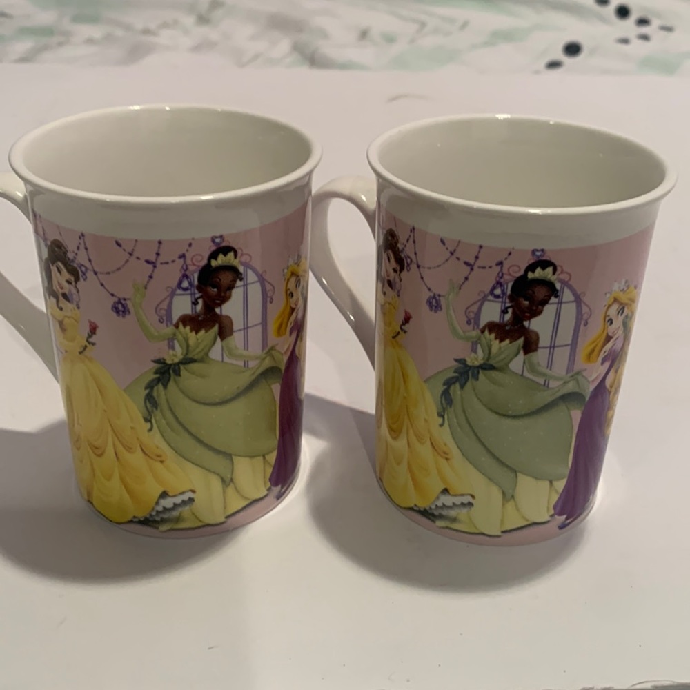 Set of 2 DISNEY 2012 Princess Mugs